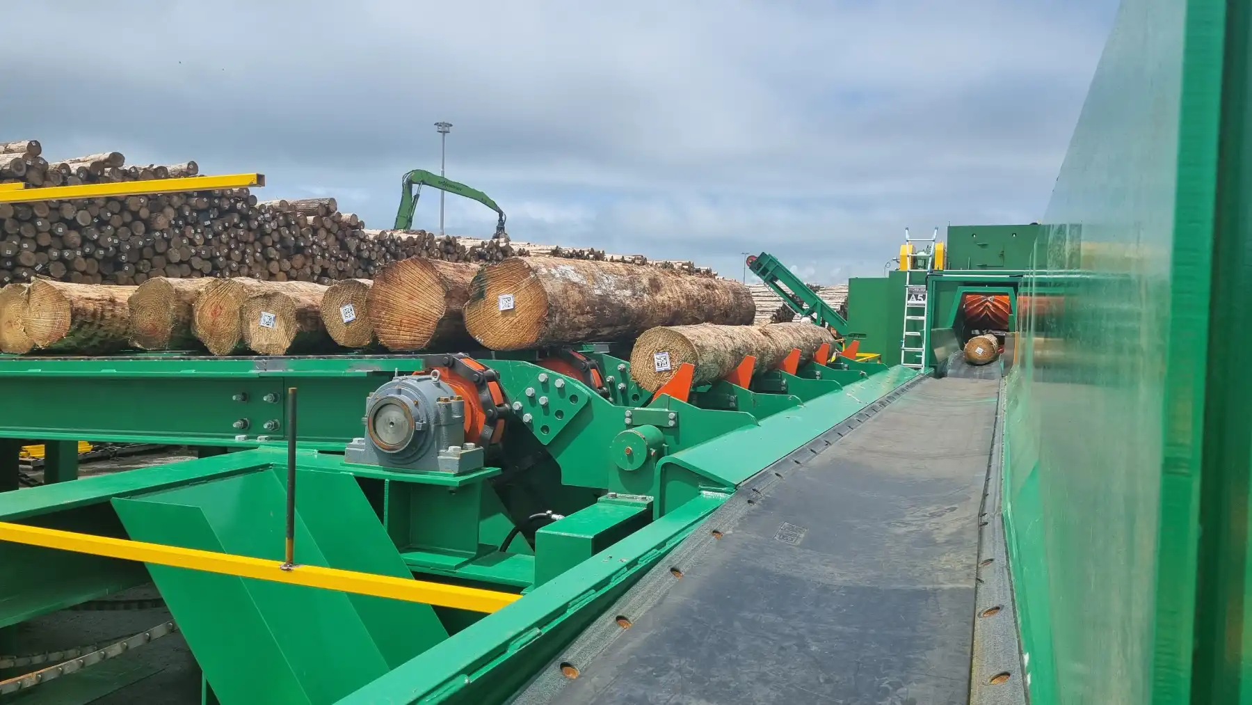 Log debarker
